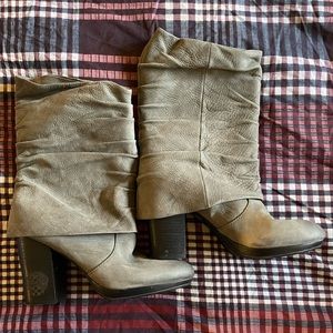 Vince Camuto fold-over boot size 9